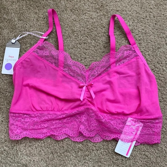 Freya Fancies Bralette in Medium - Picture 1 of 4